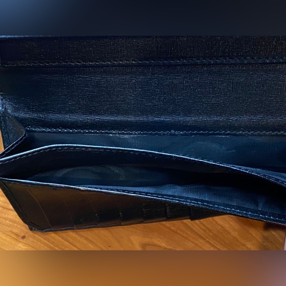 Gucci GG Plus Continental Wallet - Picture 7 of 9